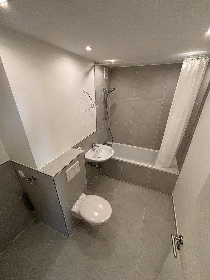 Pronájem bytu 2+1 69 m², Feldbergstr. 12, Heusenstamm, Hessen Pronájem bytu 2+1 69 m², Feldbergstr. 12, Heusenstamm, Hessen