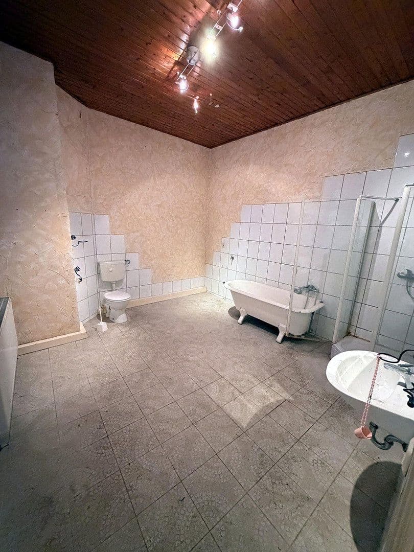 Prodej domu 395 m², pozemek 203 m², Waffenstraße 23, Landau in der Pfalz, Porýní-Falc Prodej domu 395 m², pozemek 203 m², Waffenstraße 23, Landau in der Pfalz, Porýní-Falc