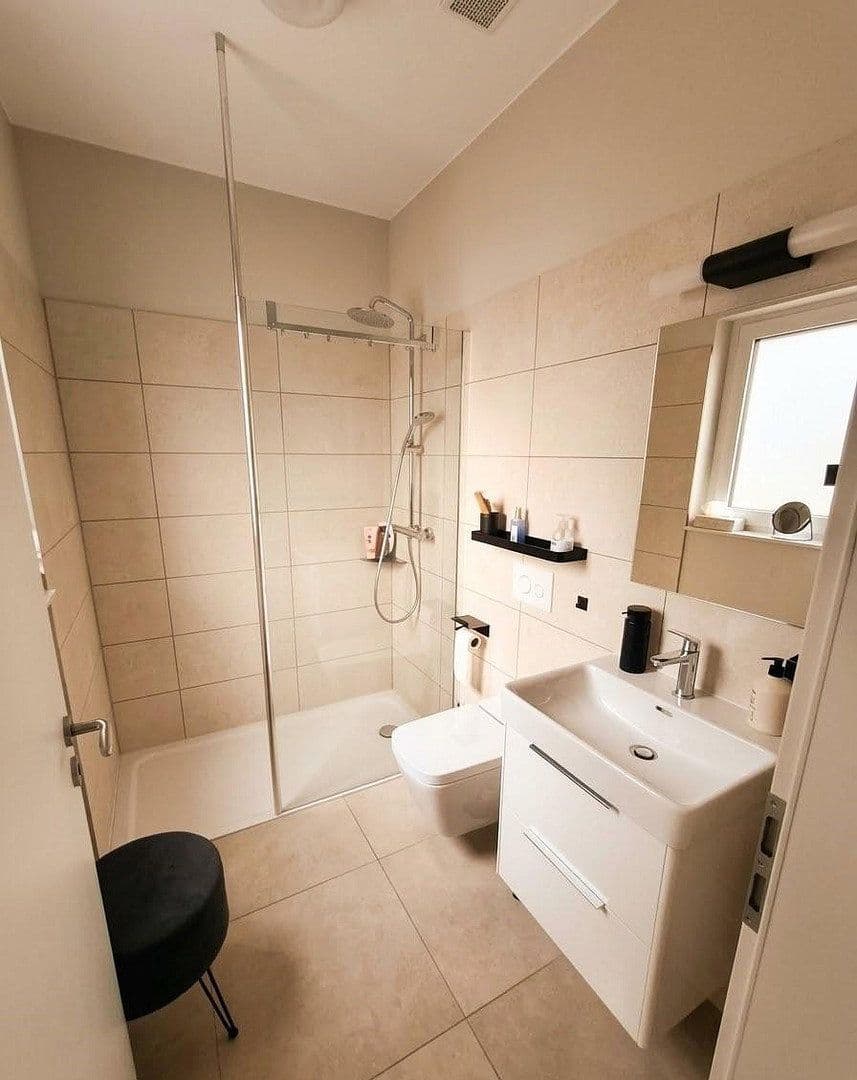Prodej domu 152 m², pozemek 495 m², Berlin, Berlín Prodej domu 152 m², pozemek 495 m², Berlin, Berlín