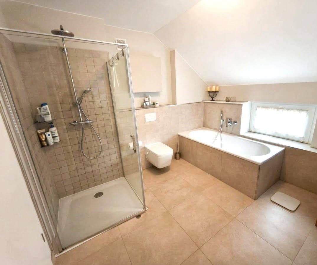 Prodej domu 152 m², pozemek 495 m², Berlin, Berlín Prodej domu 152 m², pozemek 495 m², Berlin, Berlín