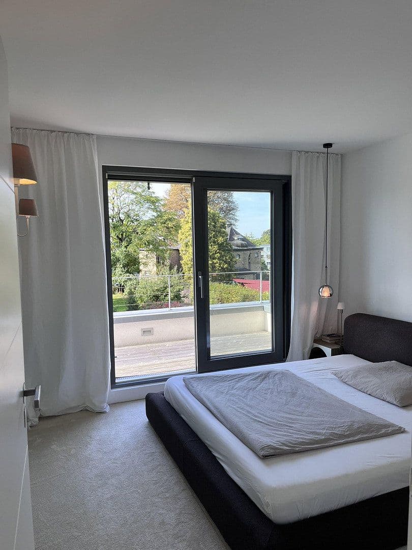Prodej domu 250 m², pozemek 1.343 m², Bergisch Gladbach, Severní Porýní-Vestfálsko Prodej domu 250 m², pozemek 1.343 m², Bergisch Gladbach, Severní Porýní-Vestfálsko