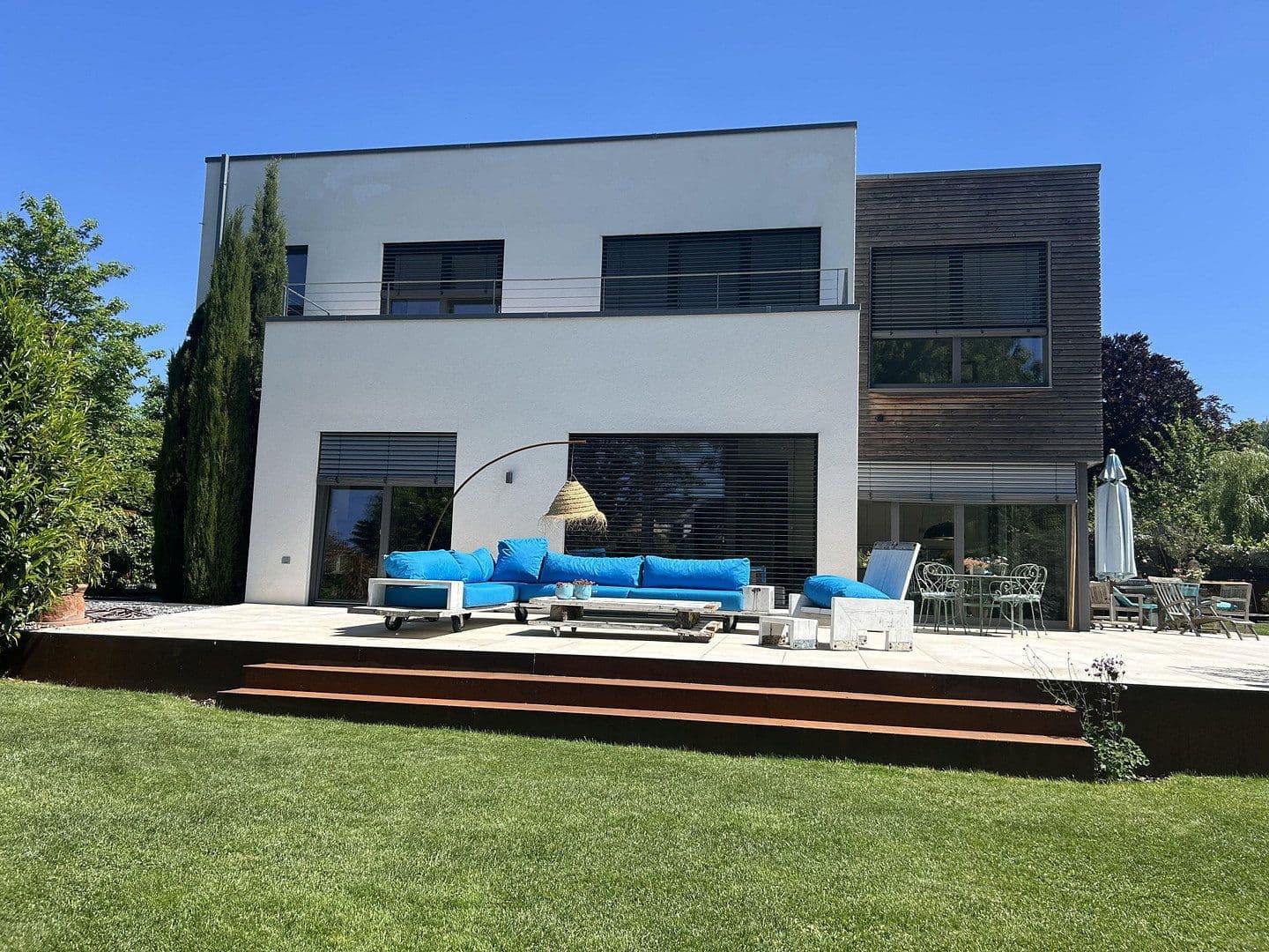Prodej domu 250 m², pozemek 1.343 m², Bergisch Gladbach, Severní Porýní-Vestfálsko Prodej domu 250 m², pozemek 1.343 m², Bergisch Gladbach, Severní Porýní-Vestfálsko