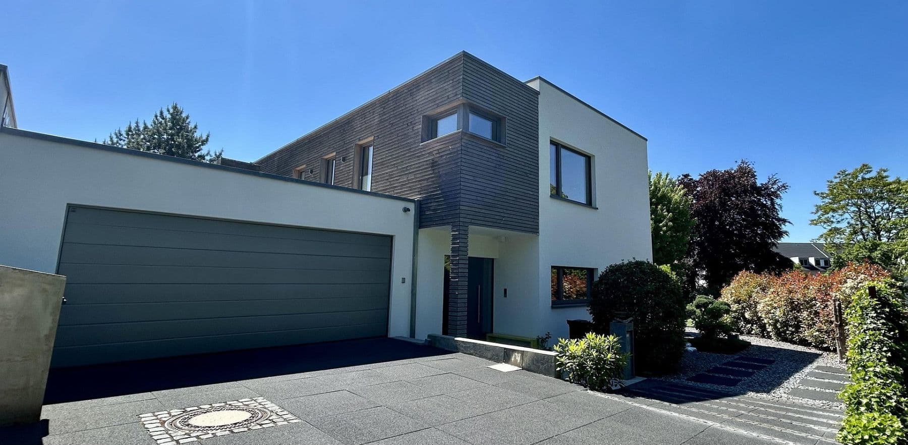 Prodej domu 250 m², pozemek 1.343 m², Bergisch Gladbach, Severní Porýní-Vestfálsko Prodej domu 250 m², pozemek 1.343 m², Bergisch Gladbach, Severní Porýní-Vestfálsko