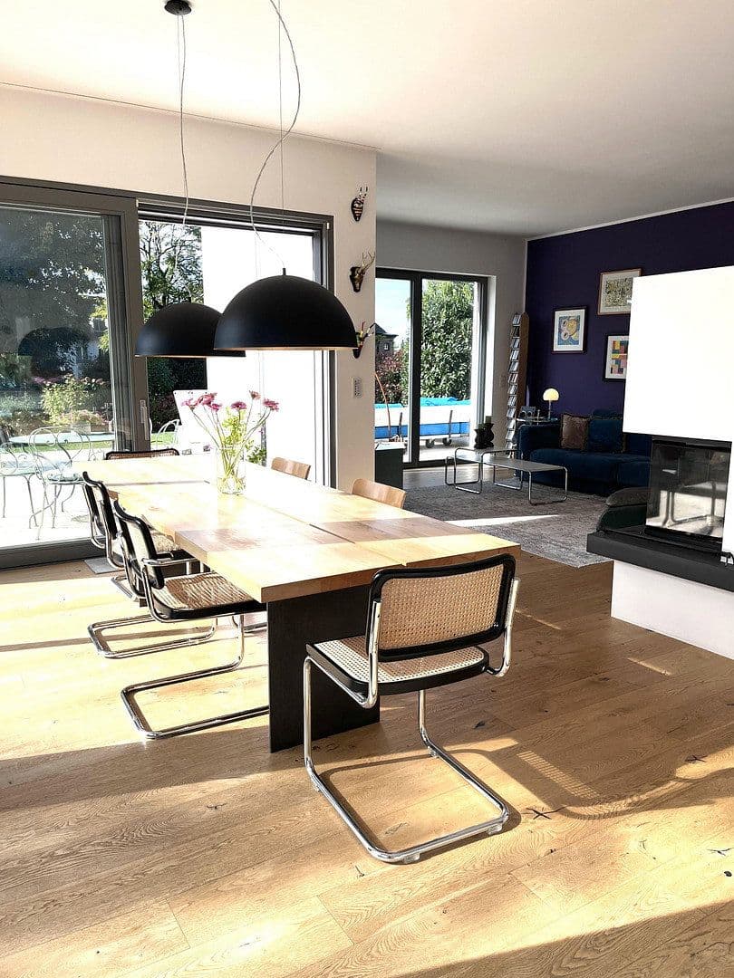 Prodej domu 250 m², pozemek 1.343 m², Bergisch Gladbach, Severní Porýní-Vestfálsko Prodej domu 250 m², pozemek 1.343 m², Bergisch Gladbach, Severní Porýní-Vestfálsko