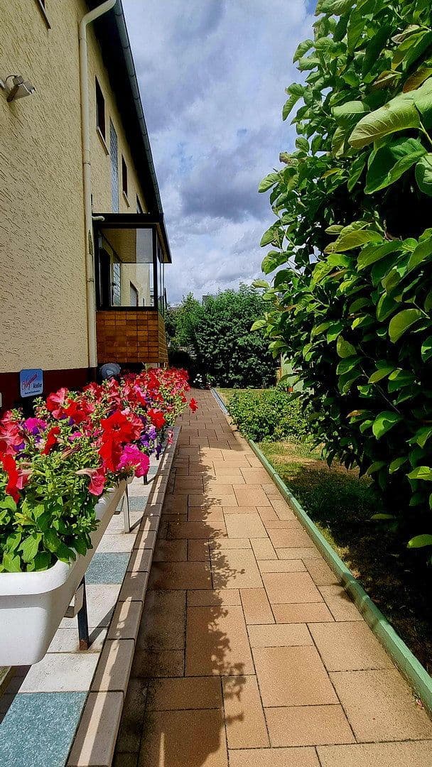 Pronájem bytu 1+kk 47 m², Karben, Hessen Pronájem bytu 1+kk 47 m², Karben, Hessen