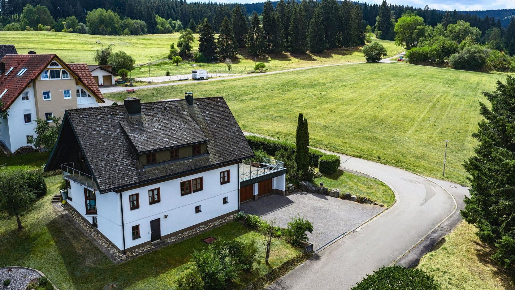 Prodej domu 187 m², pozemek 914 m², Lenzkirch, Bádensko-Württembersko Prodej domu 187 m², pozemek 914 m², Lenzkirch, Bádensko-Württembersko
