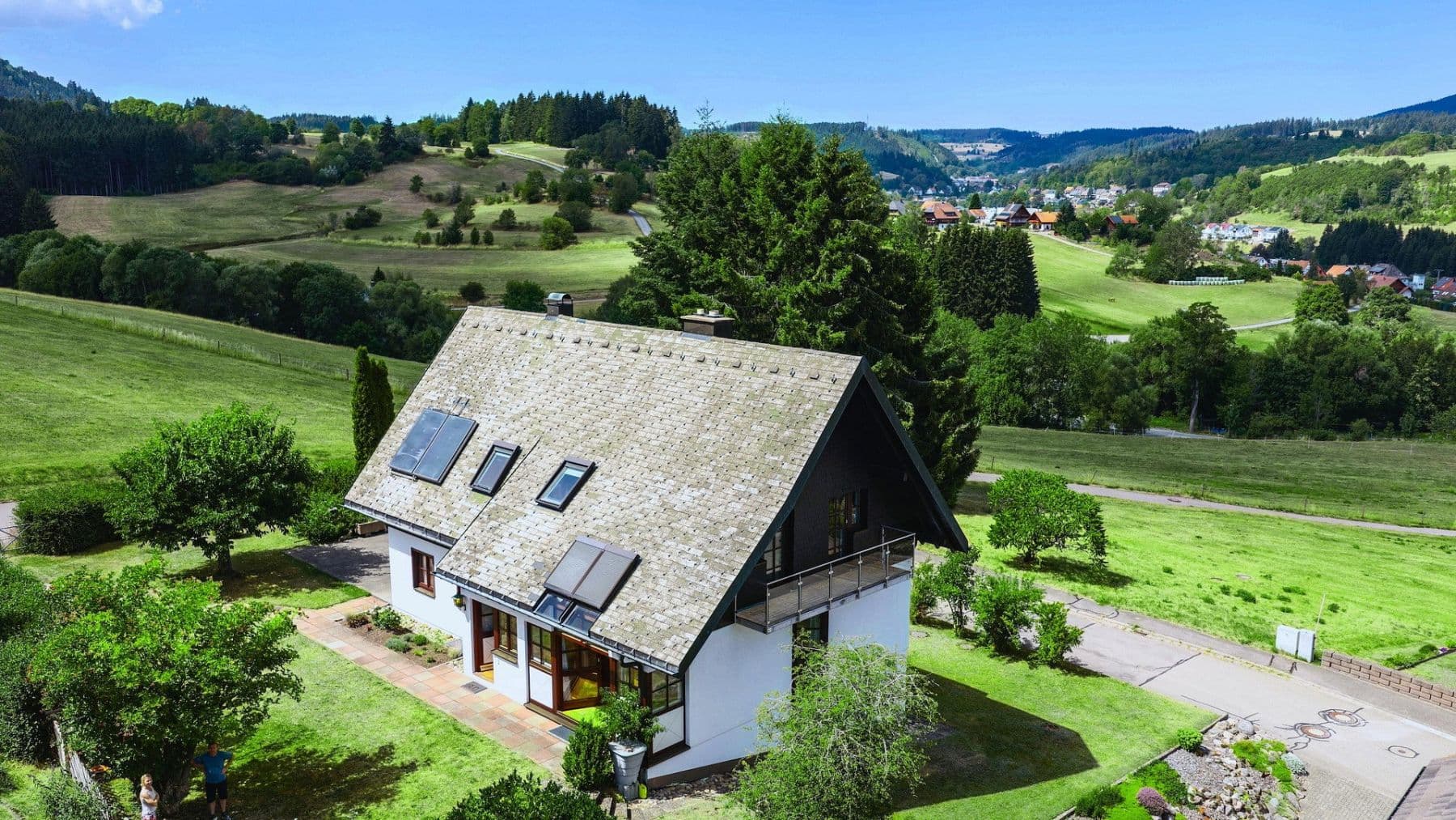 Prodej domu 187 m², pozemek 914 m², Lenzkirch, Bádensko-Württembersko Prodej domu 187 m², pozemek 914 m², Lenzkirch, Bádensko-Württembersko