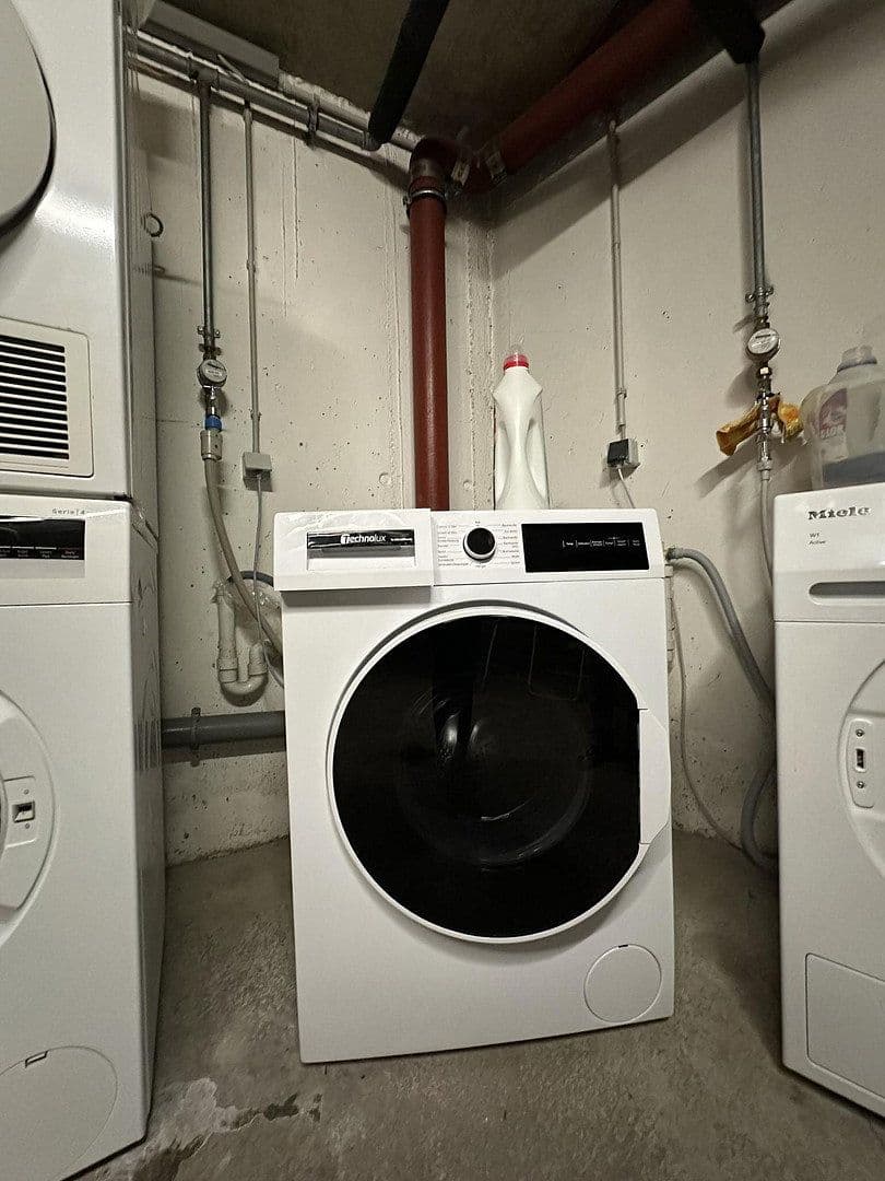 Pronájem bytu 2+1 77 m², Traubenstraße 27, Weinstadt, Bádensko-Württembersko Pronájem bytu 2+1 77 m², Traubenstraße 27, Weinstadt, Bádensko-Württembersko