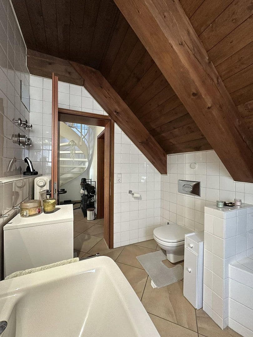 Pronájem bytu 2+1 77 m², Traubenstraße 27, Weinstadt, Bádensko-Württembersko Pronájem bytu 2+1 77 m², Traubenstraße 27, Weinstadt, Bádensko-Württembersko