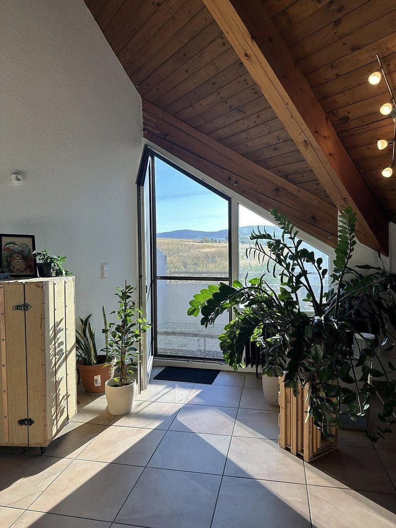Pronájem bytu 2+1 77 m², Traubenstraße 27, Weinstadt, Bádensko-Württembersko Pronájem bytu 2+1 77 m², Traubenstraße 27, Weinstadt, Bádensko-Württembersko