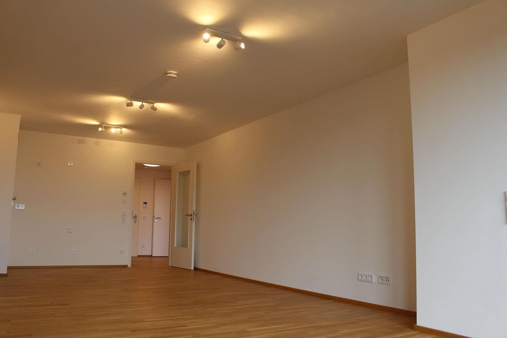 Pronájem bytu 2+1 68 m², Leipziger Str. 35 D, Dresden, Sasko Pronájem bytu 2+1 68 m², Leipziger Str. 35 D, Dresden, Sasko