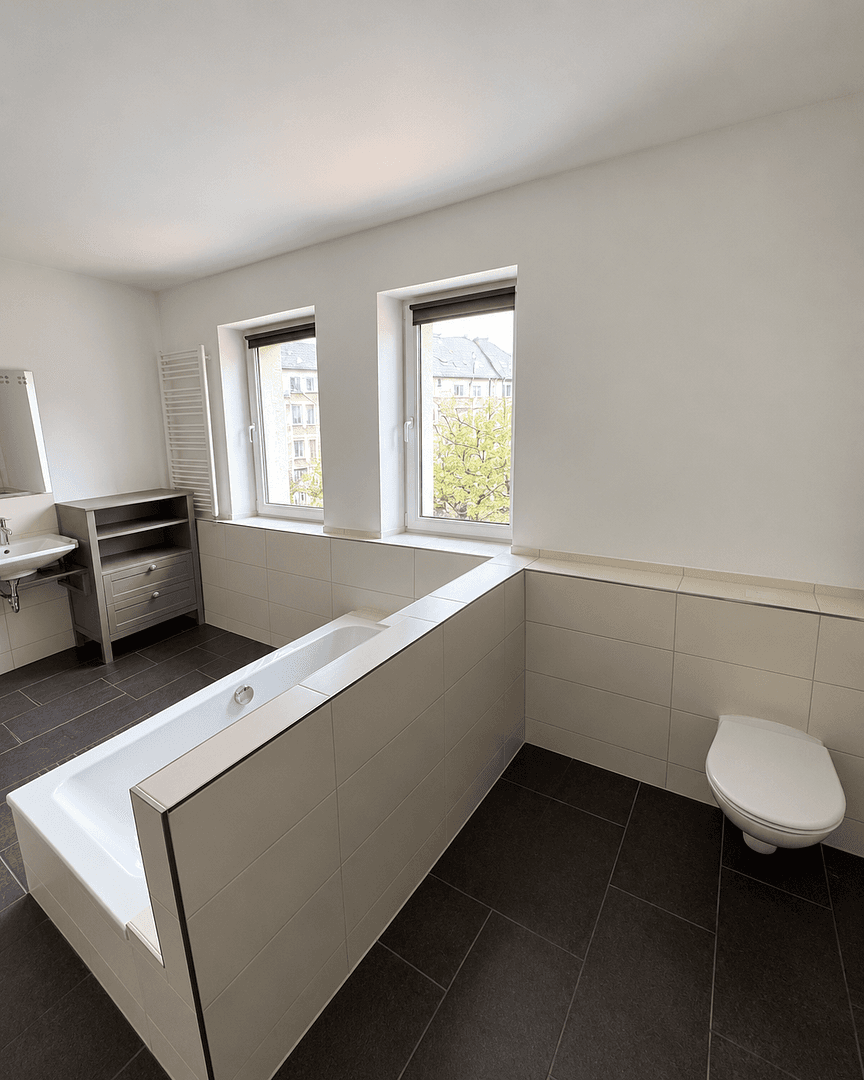 Pronájem bytu 4+1 135 m², Rudolfstraße 8, Chemnitz, Sasko Pronájem bytu 4+1 135 m², Rudolfstraße 8, Chemnitz, Sasko