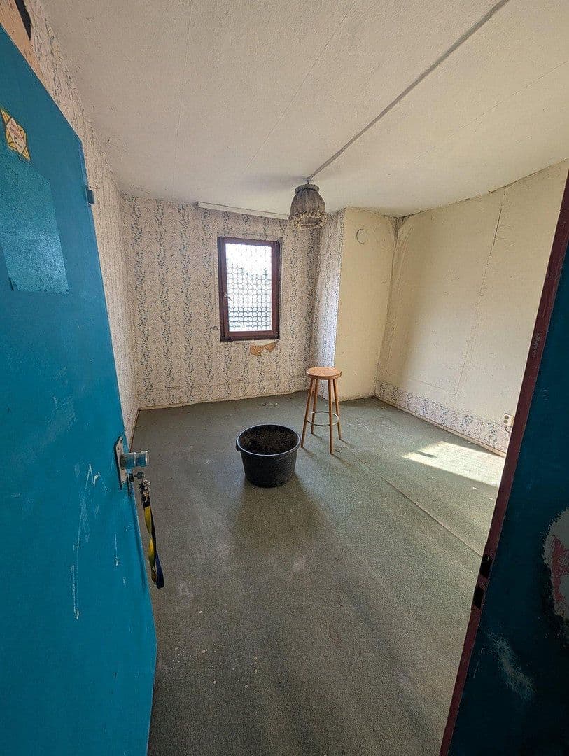 Prodej domu 113 m², pozemek 403 m², Kraichtal, Bádensko-Württembersko Prodej domu 113 m², pozemek 403 m², Kraichtal, Bádensko-Württembersko