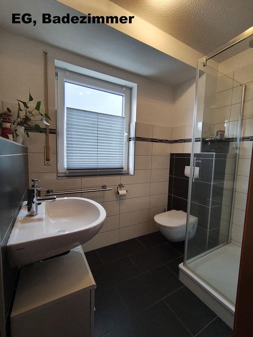Prodej domu 157 m², pozemek 470 m², Ronsdorfer Str. 12a, Remscheid-Hasten, Severní Porýní-Vestfálsko Prodej domu 157 m², pozemek 470 m², Ronsdorfer Str. 12a, Remscheid-Hasten, Severní Porýní-Vestfálsko