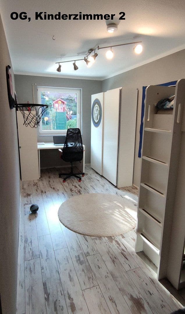 Prodej domu 157 m², pozemek 470 m², Ronsdorfer Str. 12a, Remscheid-Hasten, Severní Porýní-Vestfálsko Prodej domu 157 m², pozemek 470 m², Ronsdorfer Str. 12a, Remscheid-Hasten, Severní Porýní-Vestfálsko