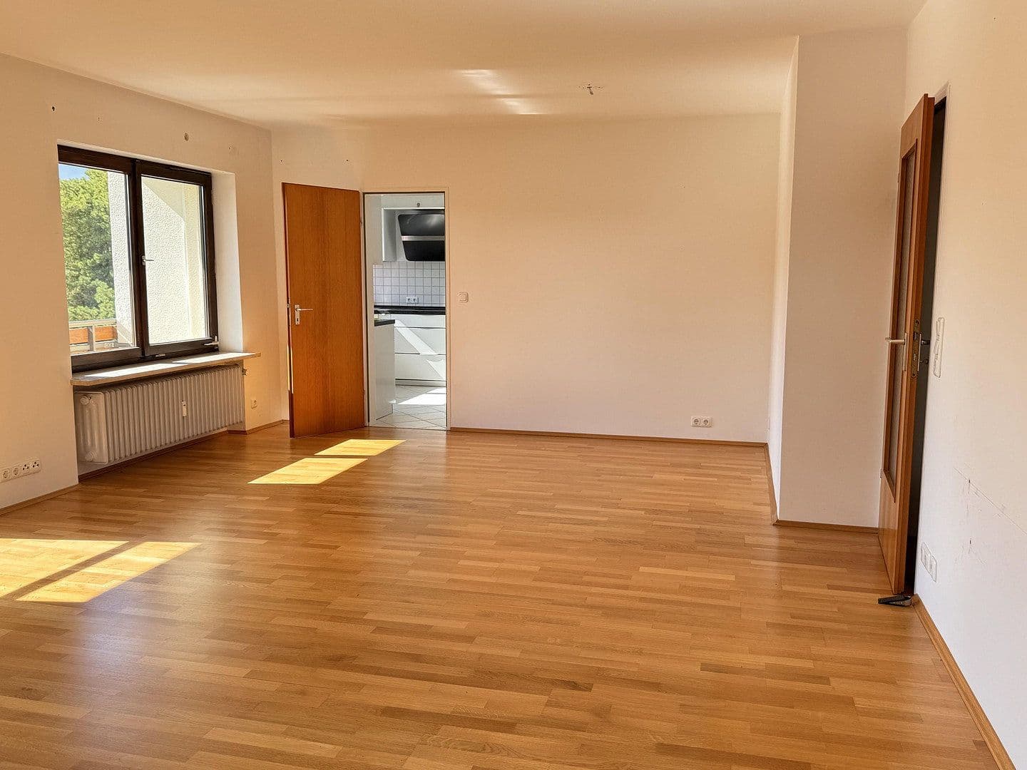 Pronájem bytu 3+1 100 m², Gröbenzell, Bavorsko Pronájem bytu 3+1 100 m², Gröbenzell, Bavorsko