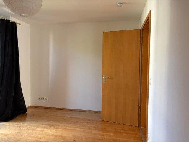 Prodej bytu 2+1 64 m², Kistlerhofstr. 82, München, Bavorsko Prodej bytu 2+1 64 m², Kistlerhofstr. 82, München, Bavorsko