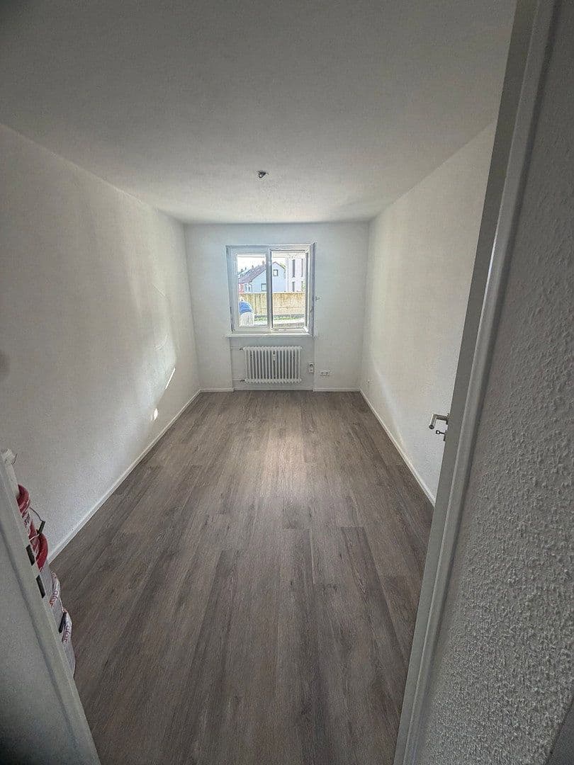 Prodej bytu 4+1 102 m², Leibnizweg 5, Lörrach, Bádensko-Württembersko Prodej bytu 4+1 102 m², Leibnizweg 5, Lörrach, Bádensko-Württembersko