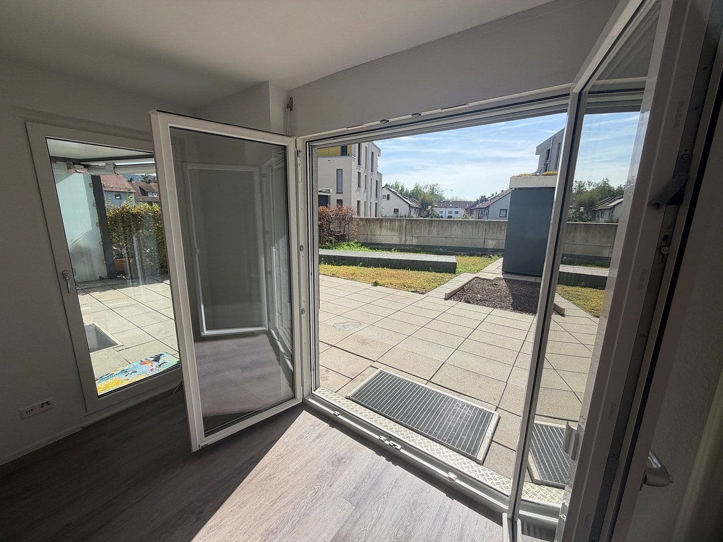 Prodej bytu 4+1 102 m², Leibnizweg 5, Lörrach, Bádensko-Württembersko Prodej bytu 4+1 102 m², Leibnizweg 5, Lörrach, Bádensko-Württembersko