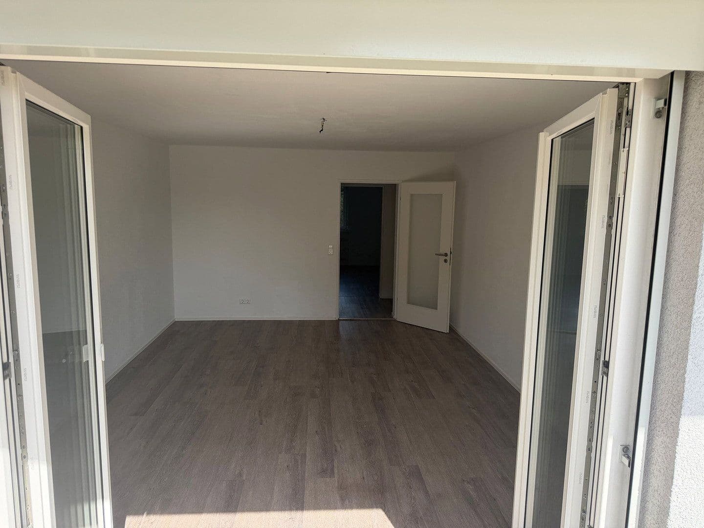 Prodej bytu 4+1 102 m², Leibnizweg 5, Lörrach, Bádensko-Württembersko Prodej bytu 4+1 102 m², Leibnizweg 5, Lörrach, Bádensko-Württembersko
