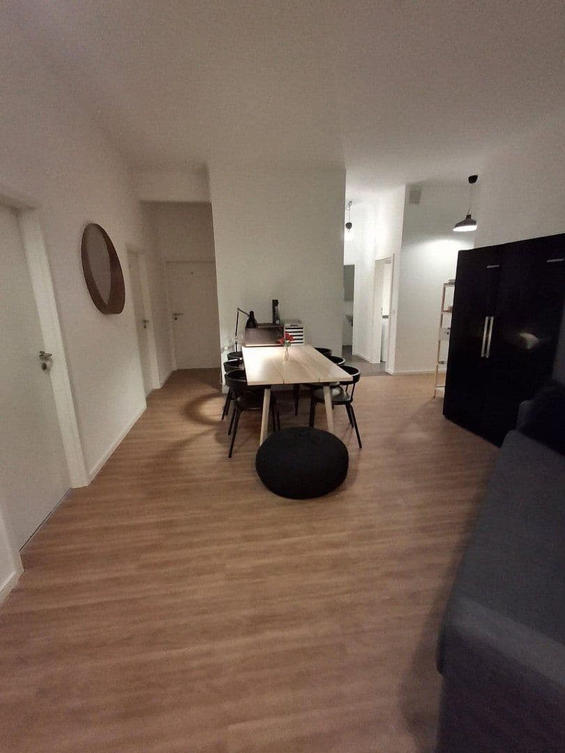 Pronájem bytu 1+1 18 m², Landsberger Str. 478, München/Pasing, Bavorsko Pronájem bytu 1+1 18 m², Landsberger Str. 478, München/Pasing, Bavorsko