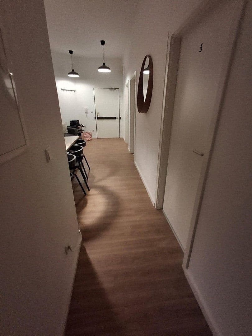 Pronájem bytu 1+1 18 m², Landsberger Str. 478, München/Pasing, Bavorsko Pronájem bytu 1+1 18 m², Landsberger Str. 478, München/Pasing, Bavorsko