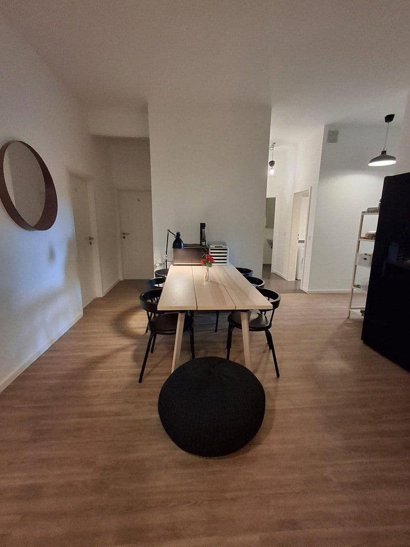 Pronájem bytu 1+1 18 m², Landsberger Str. 478, München/Pasing, Bavorsko Pronájem bytu 1+1 18 m², Landsberger Str. 478, München/Pasing, Bavorsko