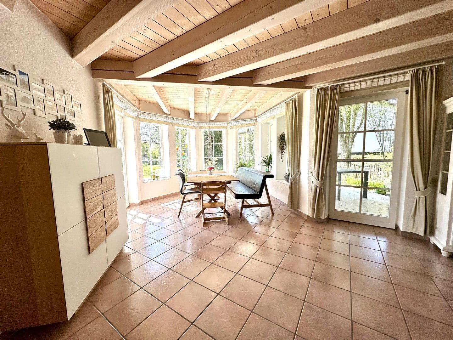 Prodej domu 209 m², pozemek 1.097 m², Oberstadion, Bádensko-Württembersko Prodej domu 209 m², pozemek 1.097 m², Oberstadion, Bádensko-Württembersko