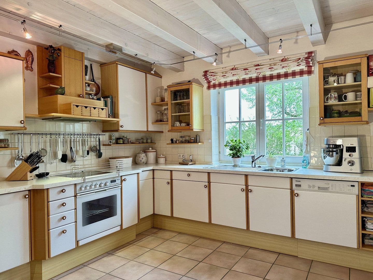 Prodej domu 209 m², pozemek 1.097 m², Oberstadion, Bádensko-Württembersko Prodej domu 209 m², pozemek 1.097 m², Oberstadion, Bádensko-Württembersko