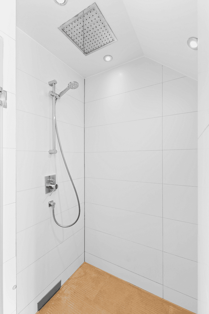 Pronájem bytu 1+1 25 m², Öserstraße 13, Frankfurt, Hessen Pronájem bytu 1+1 25 m², Öserstraße 13, Frankfurt, Hessen