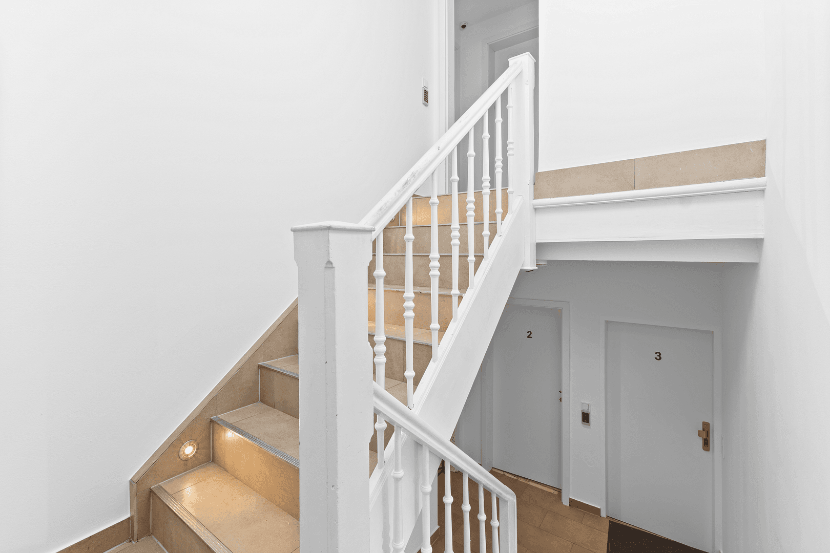 Pronájem bytu 1+1 25 m², Öserstraße 13, Frankfurt, Hessen Pronájem bytu 1+1 25 m², Öserstraße 13, Frankfurt, Hessen