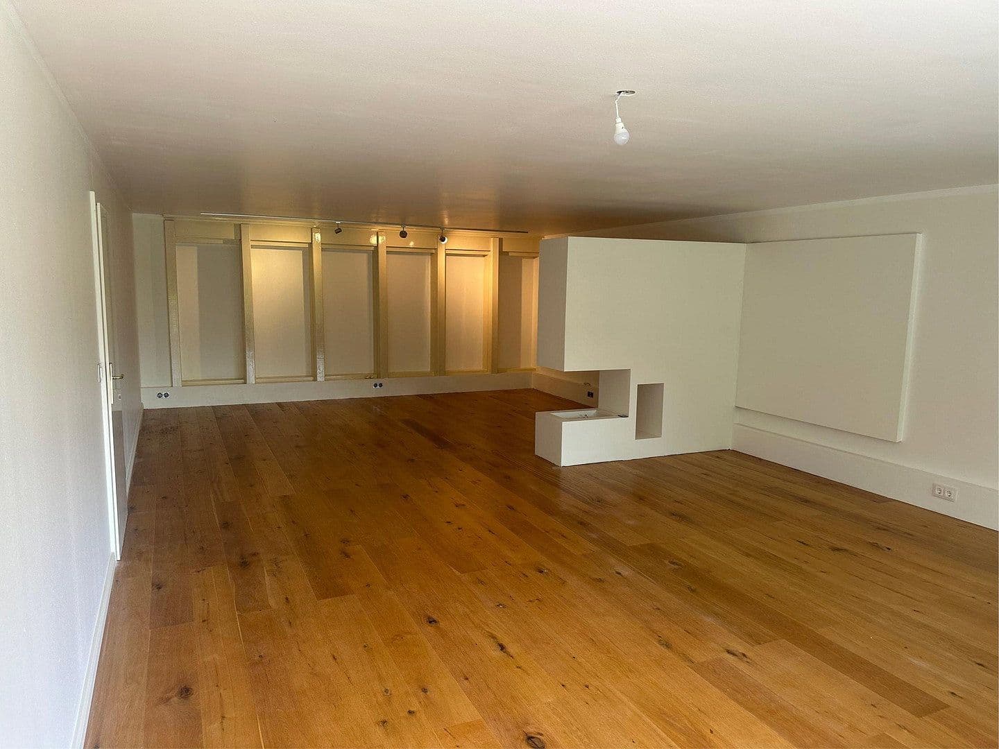 Pronájem bytu 2+1 130 m², Bendestorf, Dolní Sasko Pronájem bytu 2+1 130 m², Bendestorf, Dolní Sasko