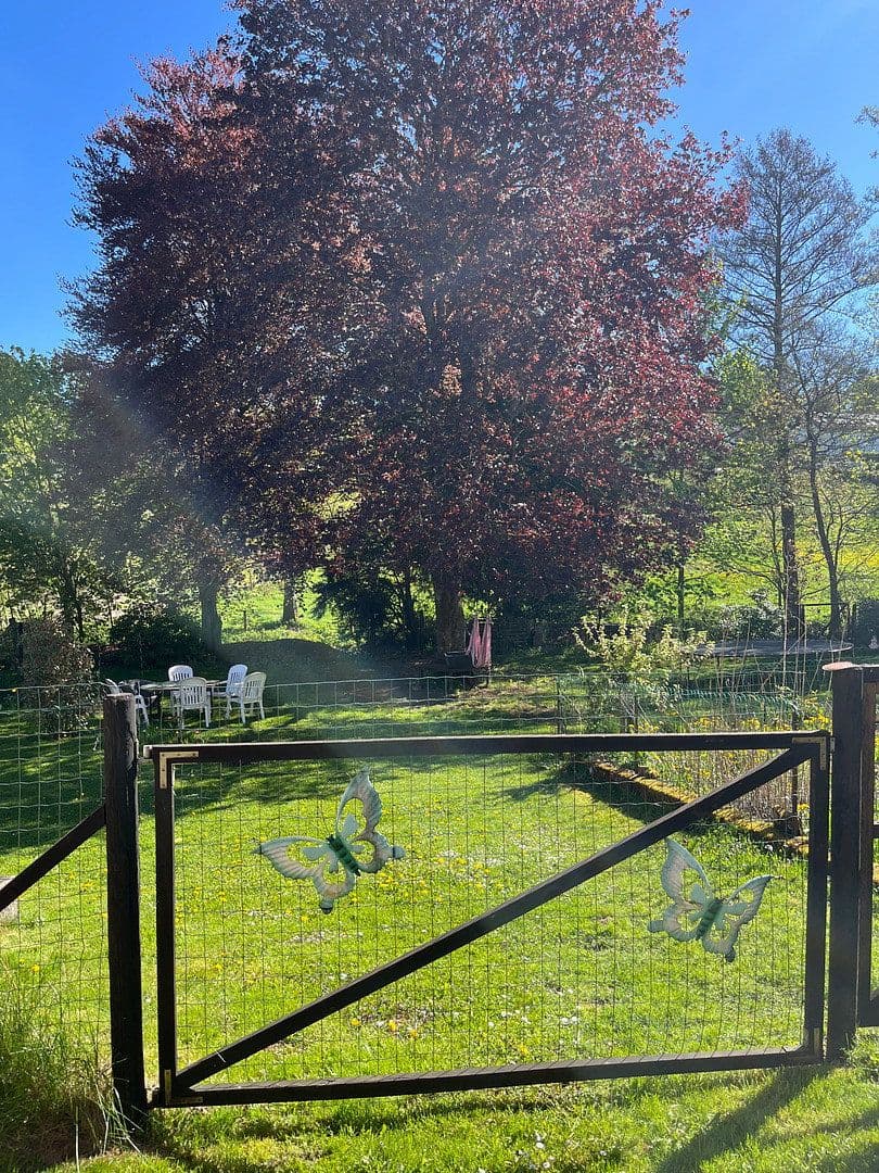 Prodej domu 400 m², pozemek 1.980 m², Vogelsbergstrasse, 48, Ulrichstein, Hessen Prodej domu 400 m², pozemek 1.980 m², Vogelsbergstrasse, 48, Ulrichstein, Hessen