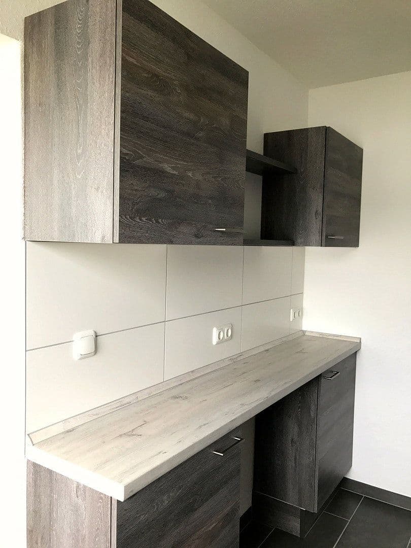 Pronájem bytu 3+1 65 m², Brunnenstr, 64, Koblenz - Stolzenfels Kripp, Porýní-Falc Pronájem bytu 3+1 65 m², Brunnenstr, 64, Koblenz - Stolzenfels Kripp, Porýní-Falc