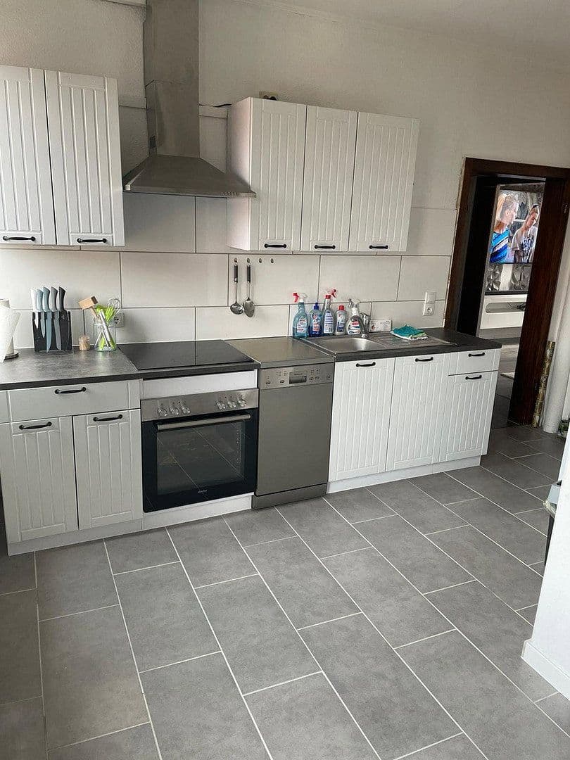 Prodej domu 180 m², pozemek 181 m², Nordstr.4, Königslutter am Elm, Dolní Sasko Prodej domu 180 m², pozemek 181 m², Nordstr.4, Königslutter am Elm, Dolní Sasko