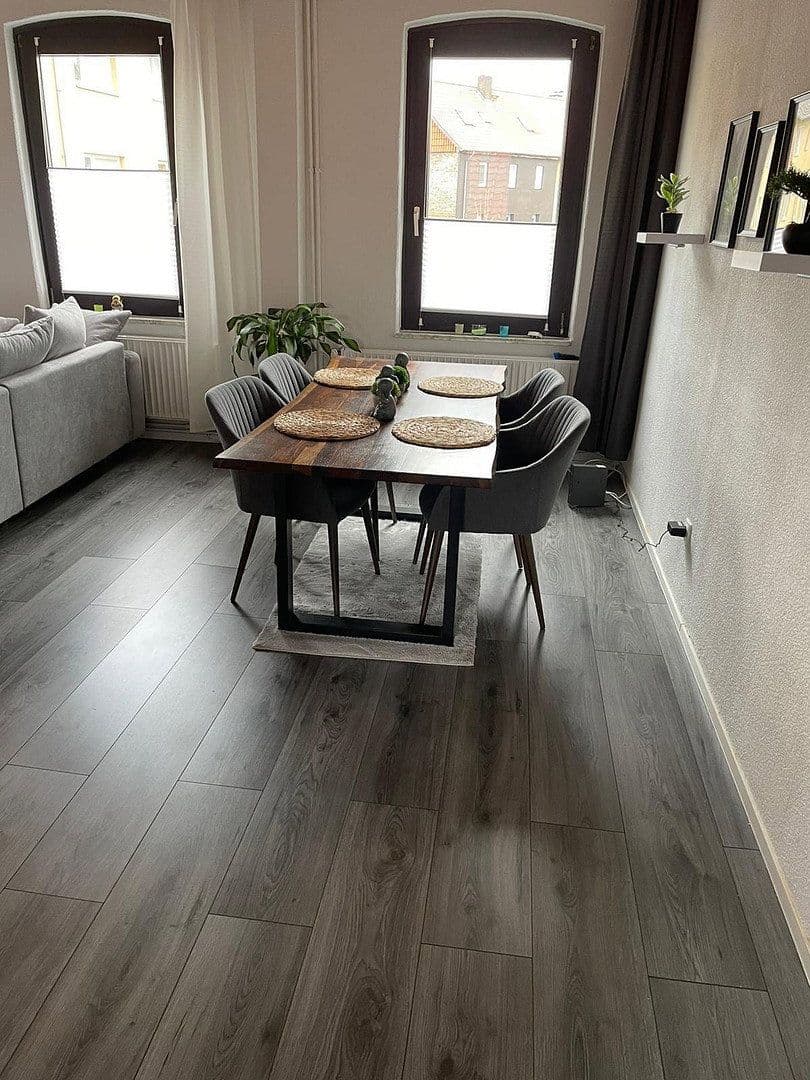 Prodej domu 180 m², pozemek 181 m², Nordstr.4, Königslutter am Elm, Dolní Sasko Prodej domu 180 m², pozemek 181 m², Nordstr.4, Königslutter am Elm, Dolní Sasko