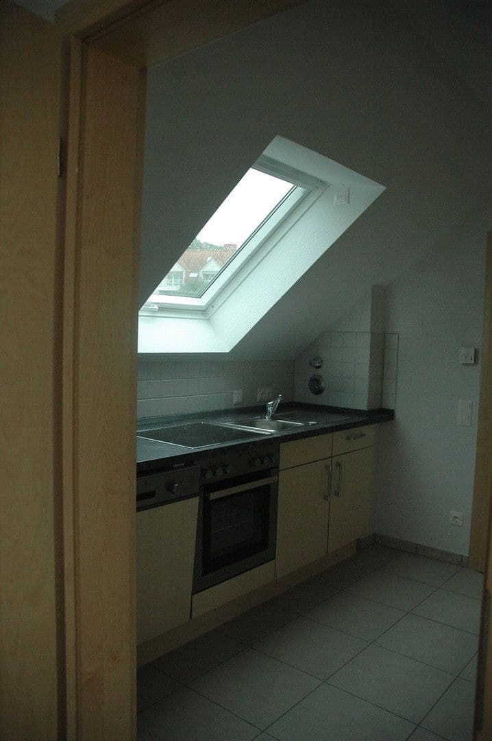 Pronájem bytu 3+1 105 m², Dorn-Assenheimer-Straße 06, Niddatal, Hessen Pronájem bytu 3+1 105 m², Dorn-Assenheimer-Straße 06, Niddatal, Hessen
