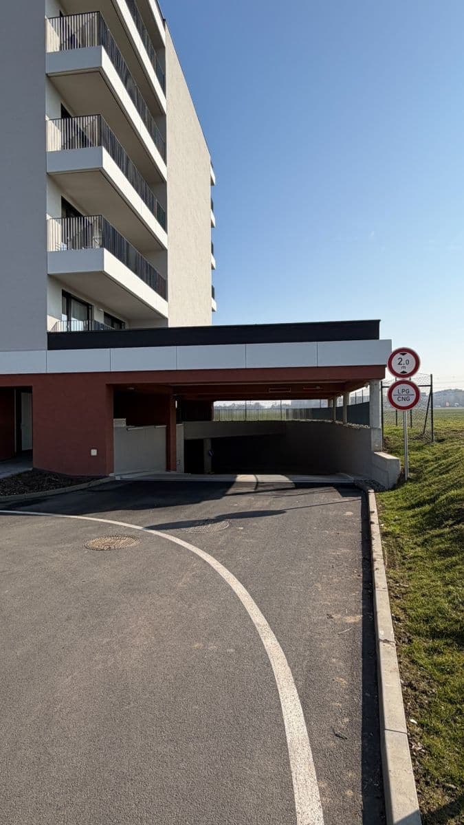 Pronájem bytu 1+kk 35 m², Vyletalova, Praha, Praha Pronájem bytu 1+kk 35 m², Vyletalova, Praha, Praha