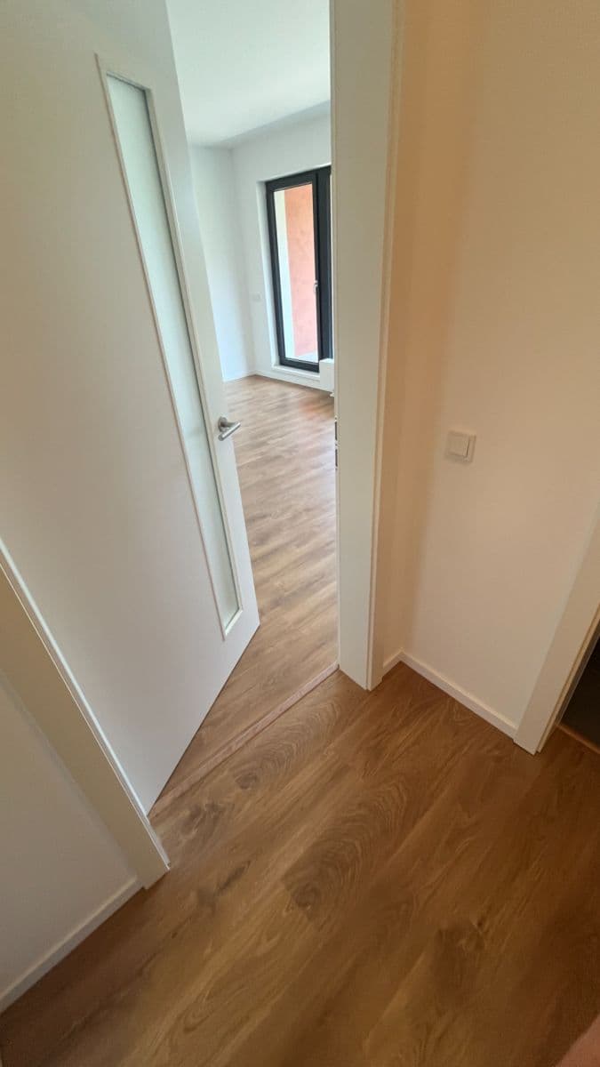 Pronájem bytu 1+kk 35 m², Vyletalova, Praha, Praha Pronájem bytu 1+kk 35 m², Vyletalova, Praha, Praha