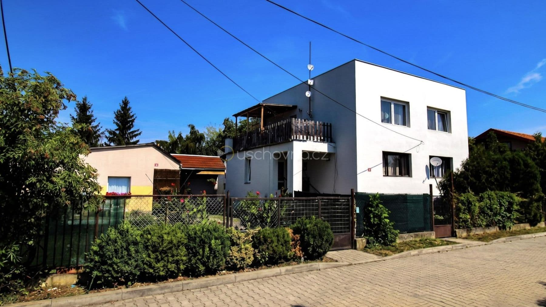 Prodej domu 326 m², pozemek 800 m², U Rozvodny, Libiš, Středočeský kraj Prodej domu 326 m², pozemek 800 m², U Rozvodny, Libiš, Středočeský kraj