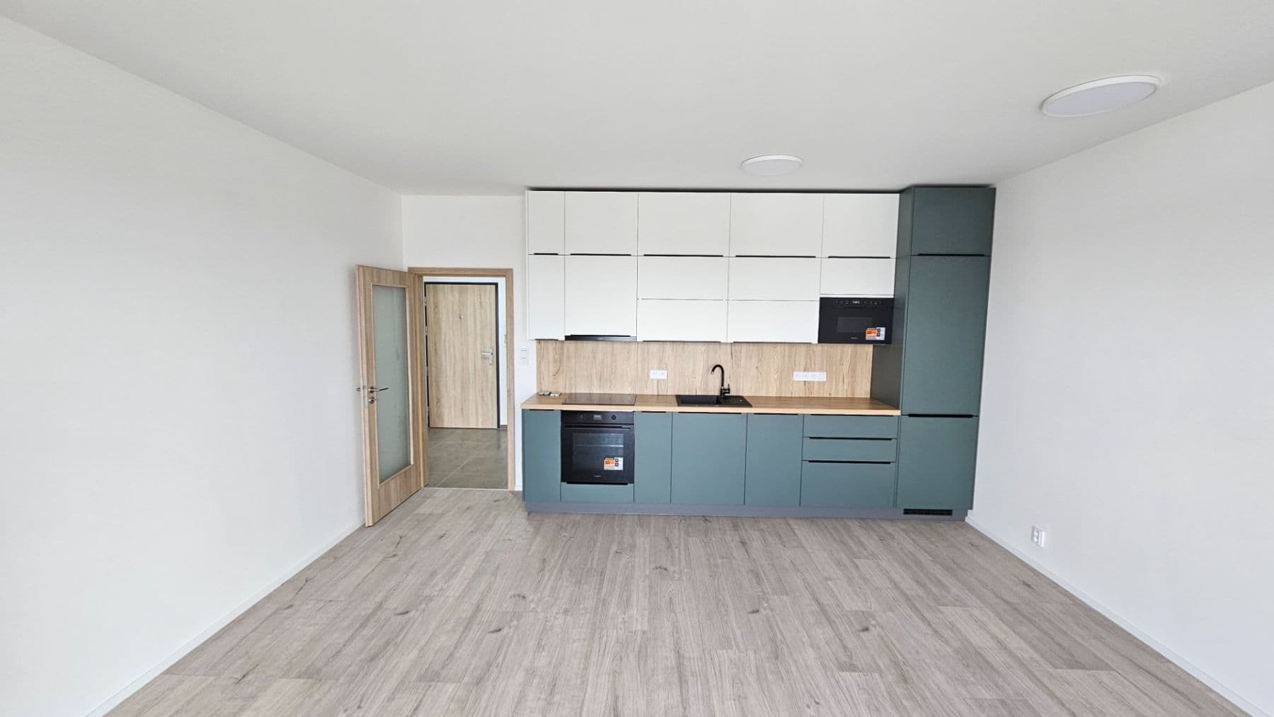 Pronájem bytu 2+kk 64 m², Generála Sedláčka, Brandýs nad Labem-Stará Boleslav, Středočeský kraj Pronájem bytu 2+kk 64 m², Generála Sedláčka, Brandýs nad Labem-Stará Boleslav, Středočeský kraj