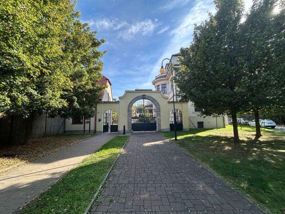 Pronájem bytu 2+kk 60 m², K Náhonu, Praha, Praha Pronájem bytu 2+kk 60 m², K Náhonu, Praha, Praha
