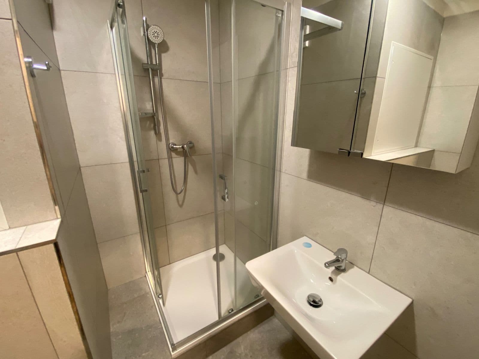 Pronájem bytu 1+kk 28 m², Křivoklátská, Praha, Praha Pronájem bytu 1+kk 28 m², Křivoklátská, Praha, Praha