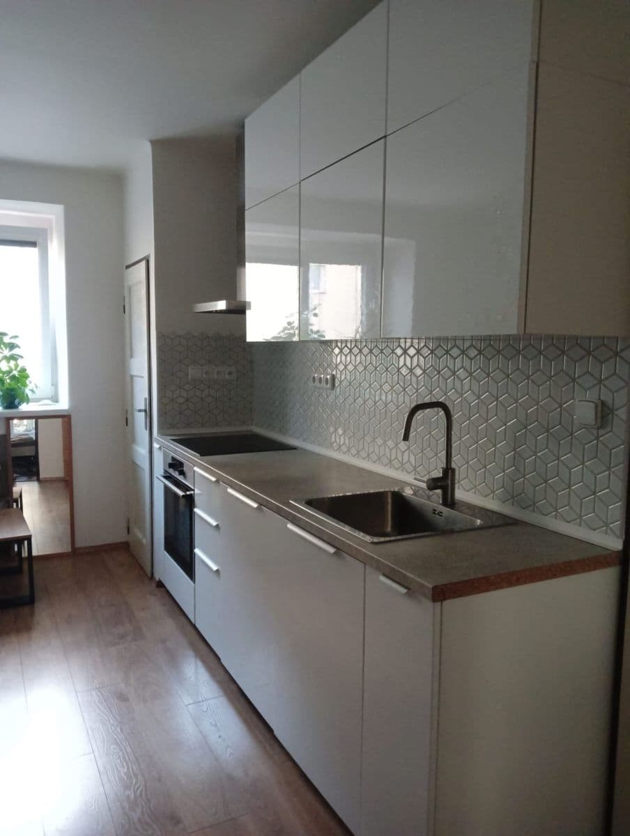 Prodej bytu 2+1 64 m², Karpatská, Praha, Praha Prodej bytu 2+1 64 m², Karpatská, Praha, Praha