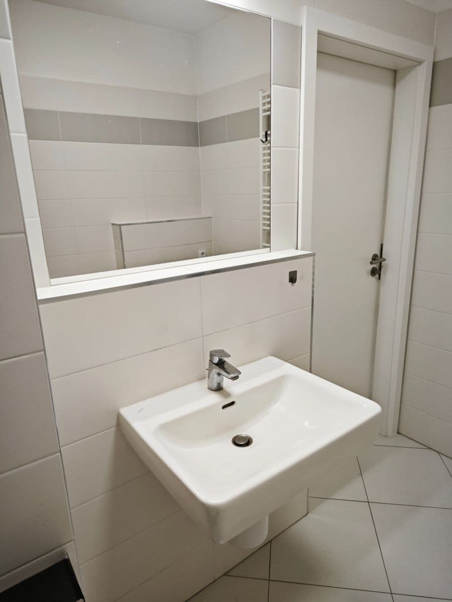 Pronájem bytu 2+kk 54 m², Honzíkova, Praha, Praha Pronájem bytu 2+kk 54 m², Honzíkova, Praha, Praha