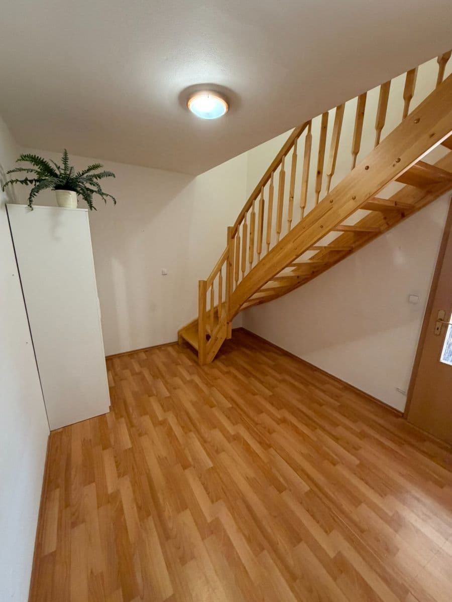 Pronájem bytu 4+kk 100 m², Chlumova, Jihlava, Kraj Vysočina Pronájem bytu 4+kk 100 m², Chlumova, Jihlava, Kraj Vysočina