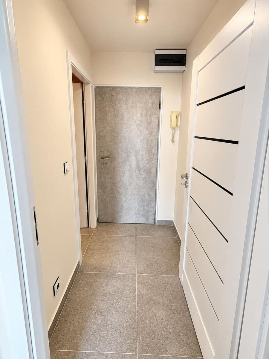 Pronájem bytu 2+kk 36 m², Železničářská, Česká Lípa, Liberecký kraj Pronájem bytu 2+kk 36 m², Železničářská, Česká Lípa, Liberecký kraj