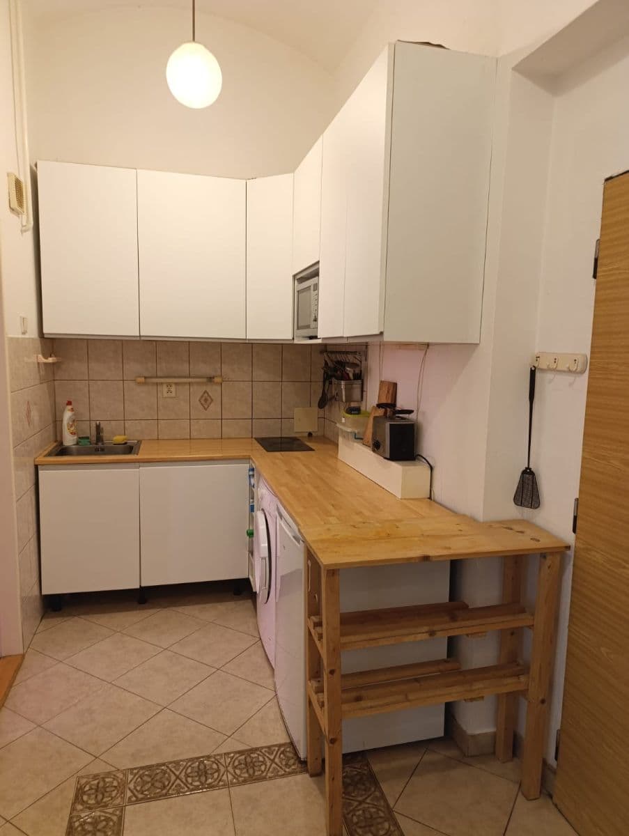 Pronájem bytu 2+kk 43 m², Sudoměřská, Praha, Praha Pronájem bytu 2+kk 43 m², Sudoměřská, Praha, Praha