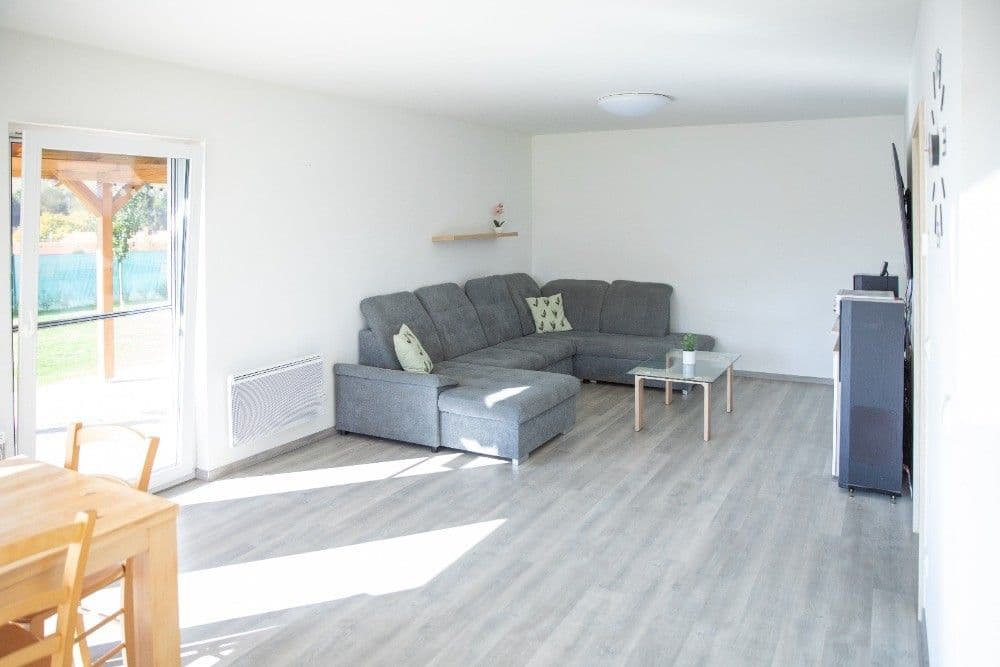 Prodej domu 118 m², pozemek 2.560 m², Postupice, Středočeský kraj Prodej domu 118 m², pozemek 2.560 m², Postupice, Středočeský kraj