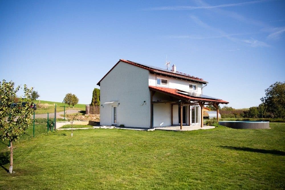 Prodej domu 118 m², pozemek 2.560 m², Postupice, Středočeský kraj Prodej domu 118 m², pozemek 2.560 m², Postupice, Středočeský kraj